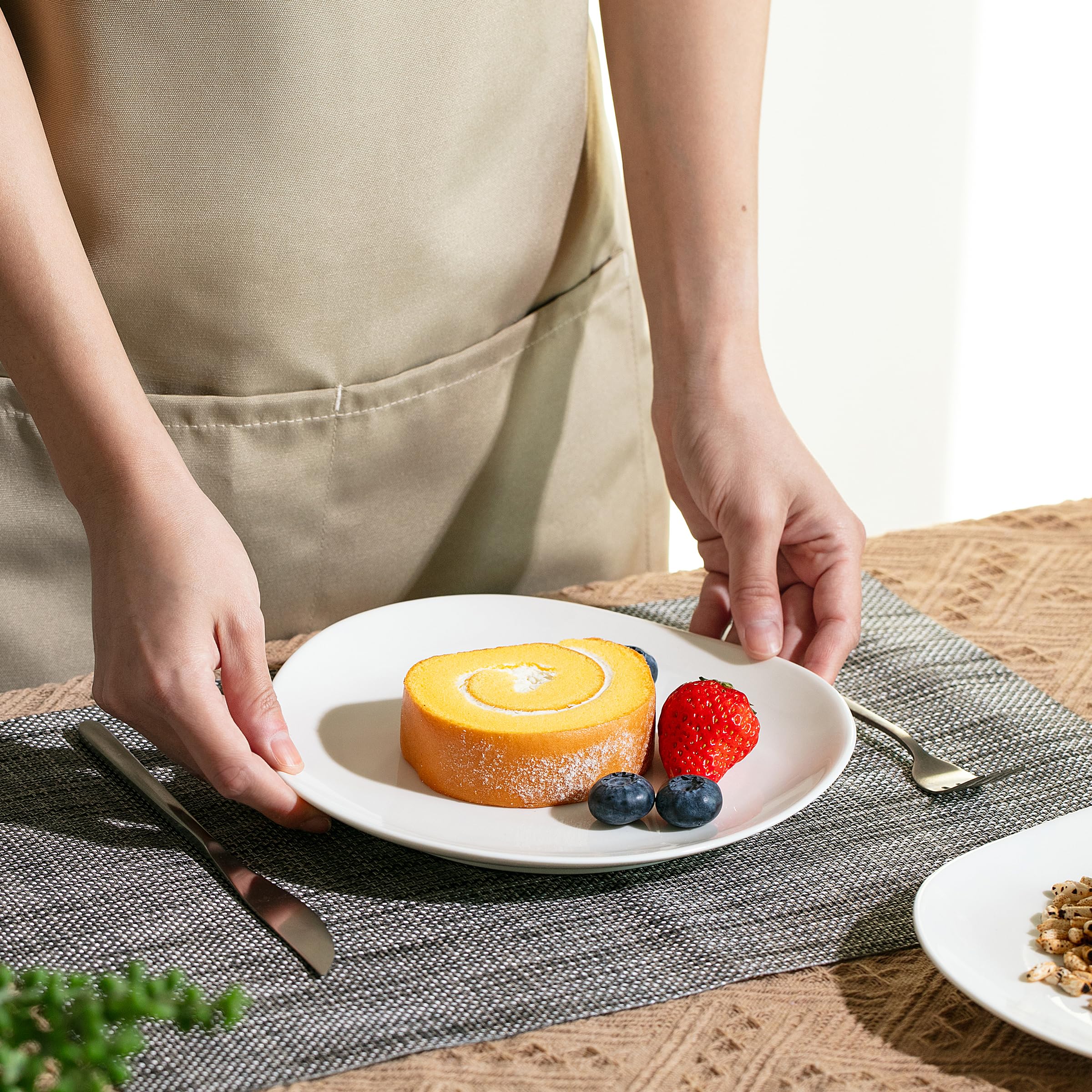 Amazon.com | BTaT- White Dessert Plates, Triangular, Set of 6, 8.3